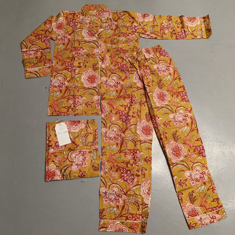 S-M Cotton Full Sleeves Pajamas Set