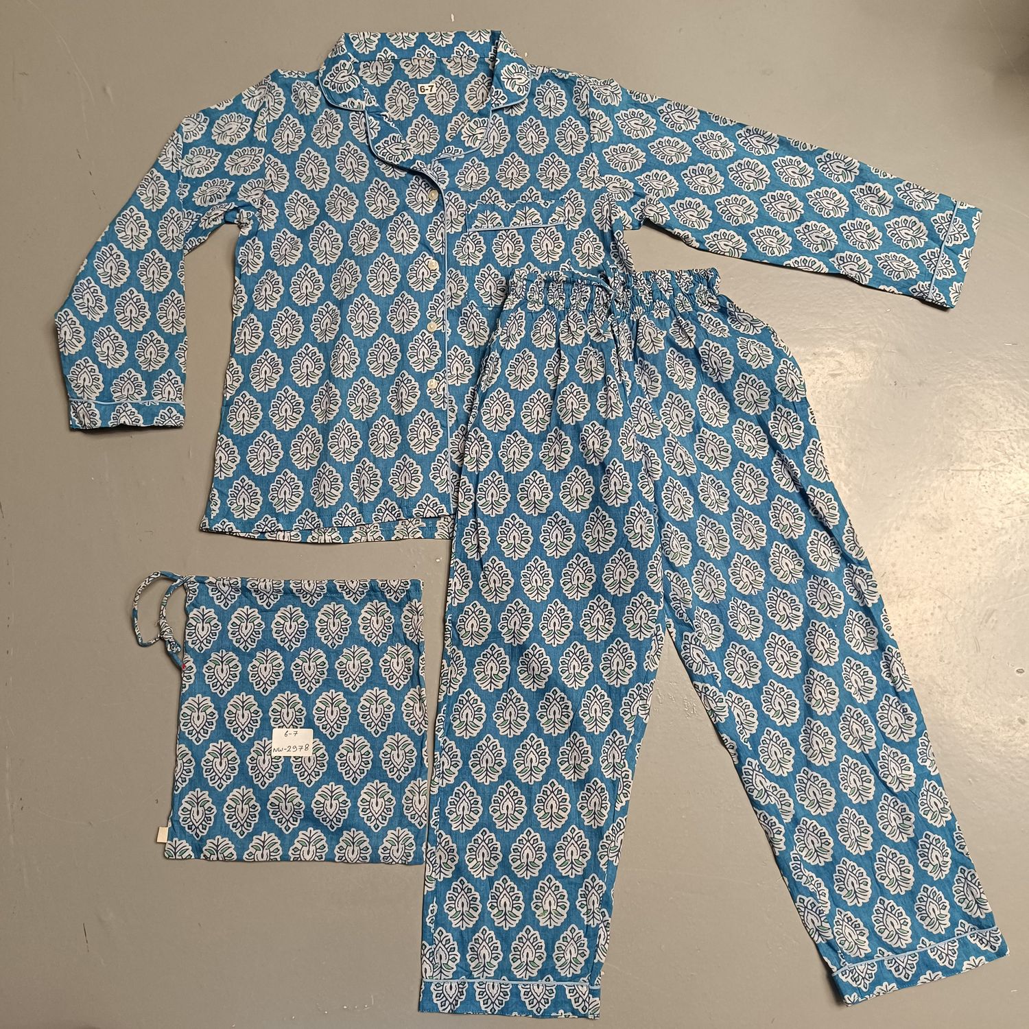 6-7 Year Cotton Full Sleeves Shirt Collar Neck Full Pajama Set