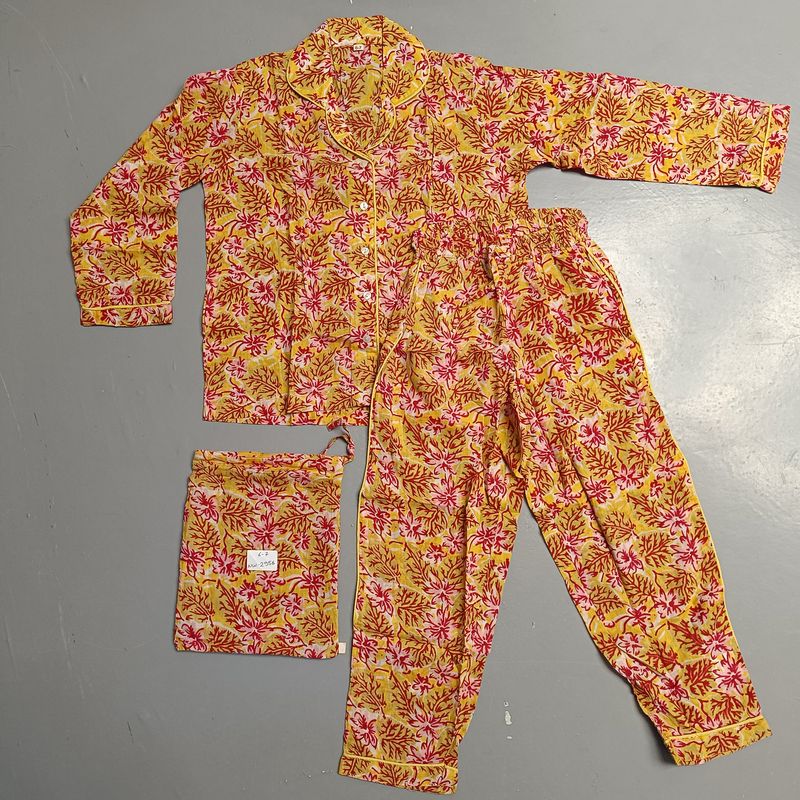 6-7 Year Cotton Full Sleeves Shirt Collar Neck Full Pajama Set