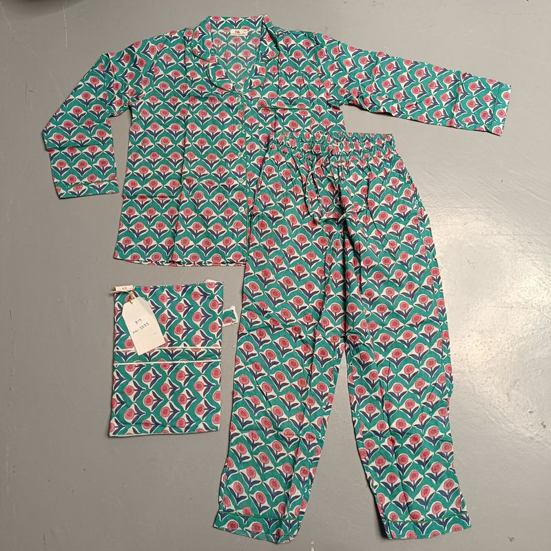 8-9 Year Cotton Full Sleeves Shirt Collar Neck Full Pajama Set
