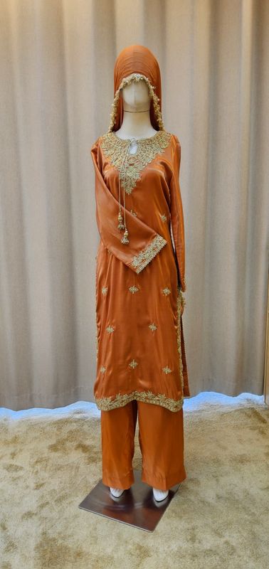 L Size Tehmina Jillani Pink Pure Sheesha Silk Jalabiya With Embroidery Length 55"