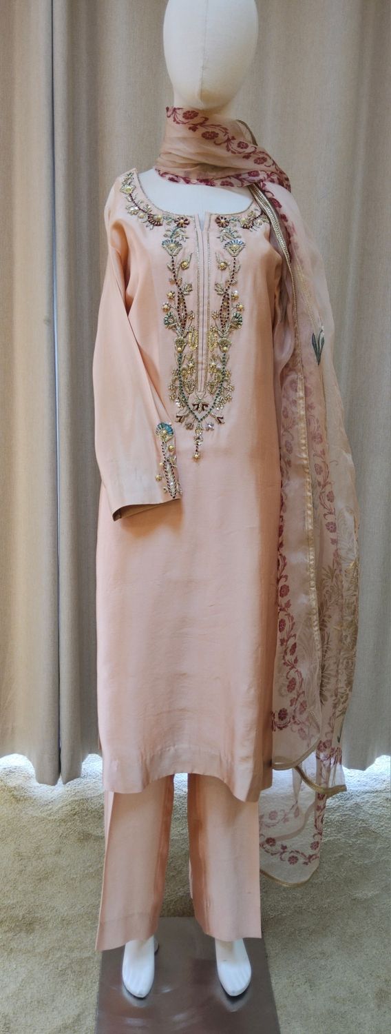 Anam Ahmed  3pcs suit