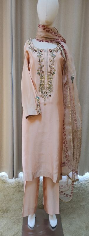 Anam Ahmed  3pcs suit