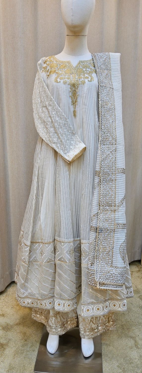Enlightened A Fashion Botique