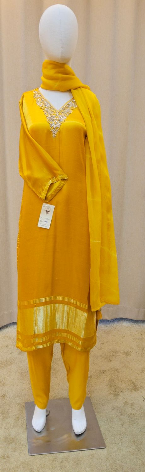 3pcs dress by Minimal by Aania