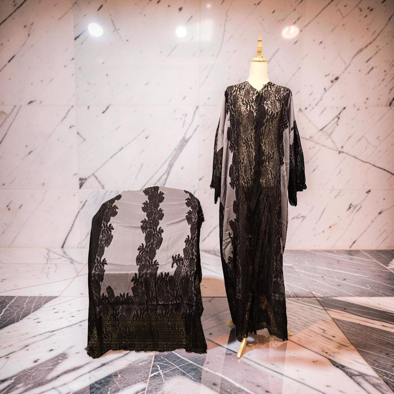 Kashmere Bisht With Sheila 58" Lenght