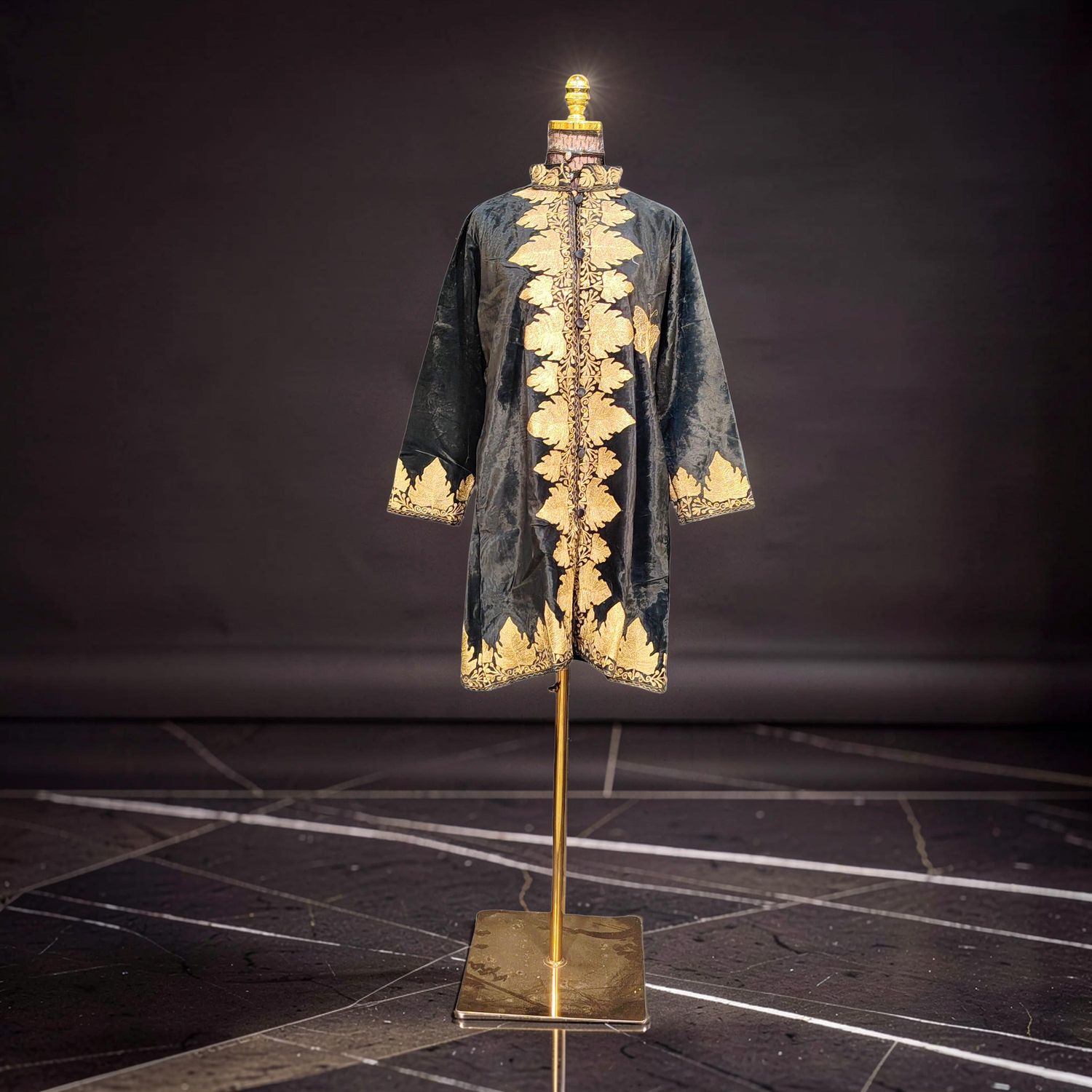 S-M Jacket Velvet Length 36" inches