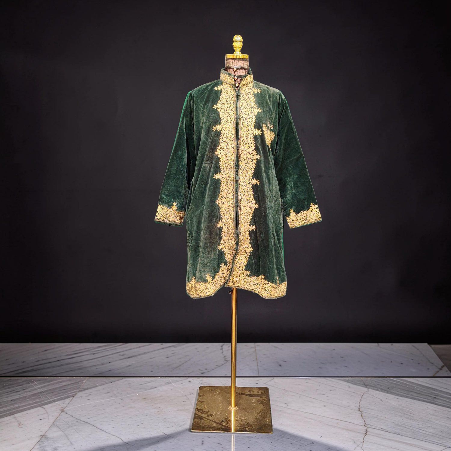 L-XL Jacket Velvet Length 36" inches