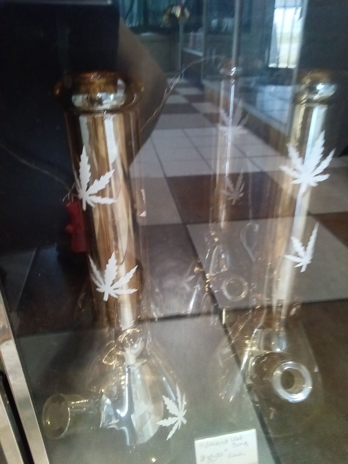 Iridescent leaf bubbler