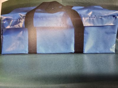 1980 WORLD BAGS MEDIUM SUITCASE ZIP OFFSHORE BAG