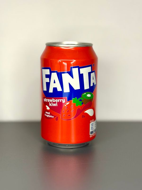Fanta TRUSKAWKA-KIWI-Napój gazowany 330ML