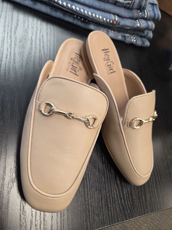 Charmer Camel Mule