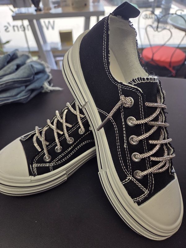 Aman Original Black
