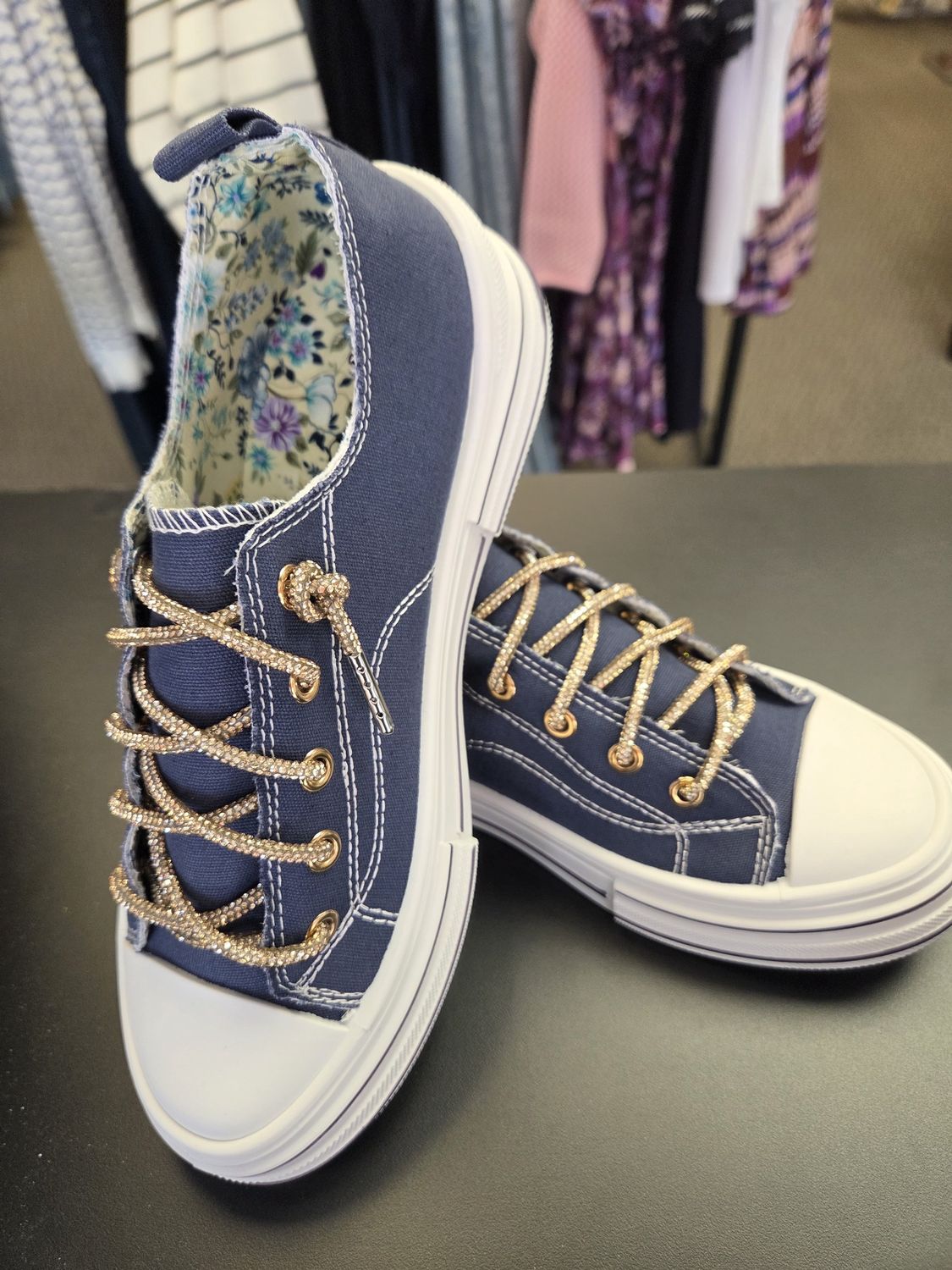 Aman Navy Gold