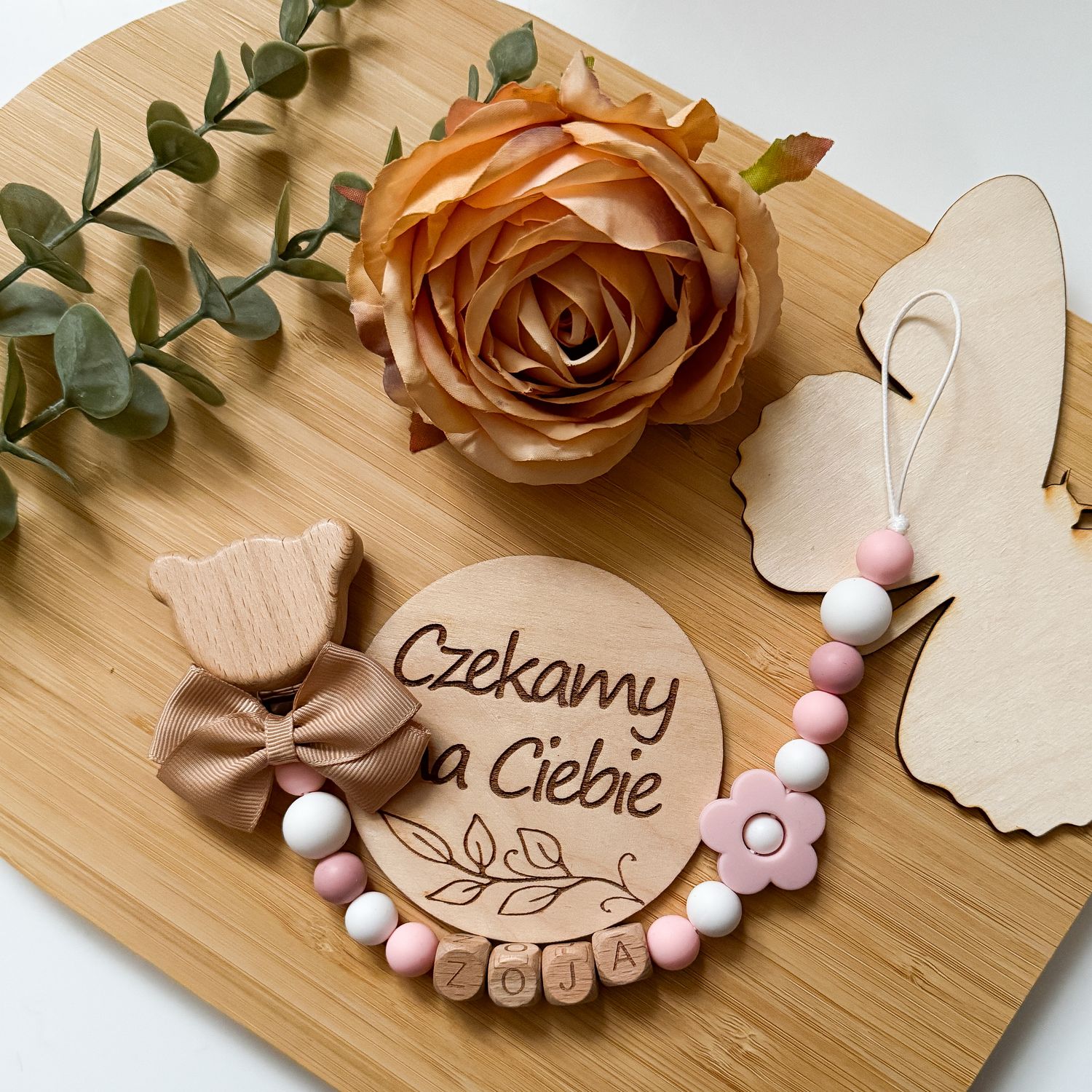 Zawieszka do smoczka różowy kwiatek