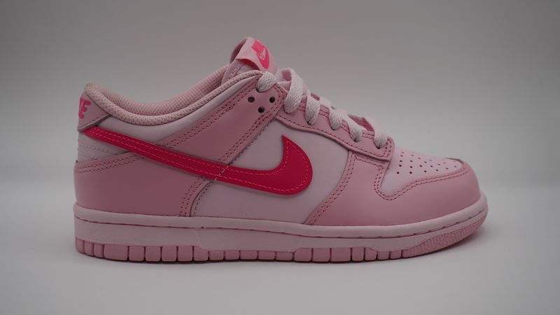 Dunk Triple Pink