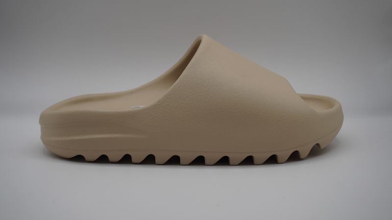 Yeezy Slide Bone