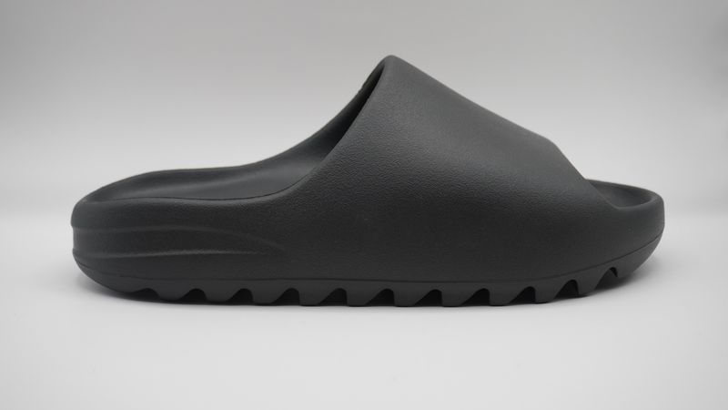 Yeezy Slide Onyx
