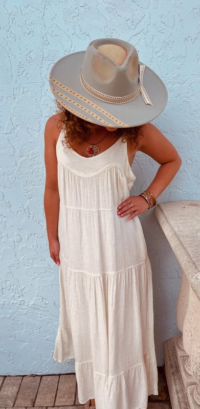 Chateau Whispers: Hand-Aari Symphony On A V-Neck Rayon Flex