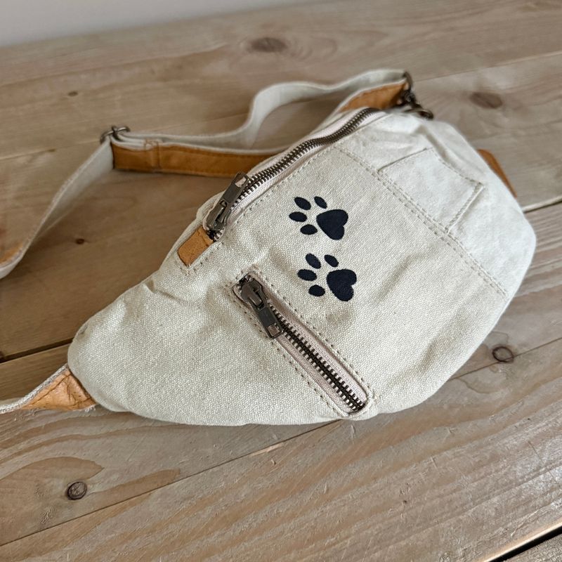 Paw Bumbag (Vintage Light Canvas)