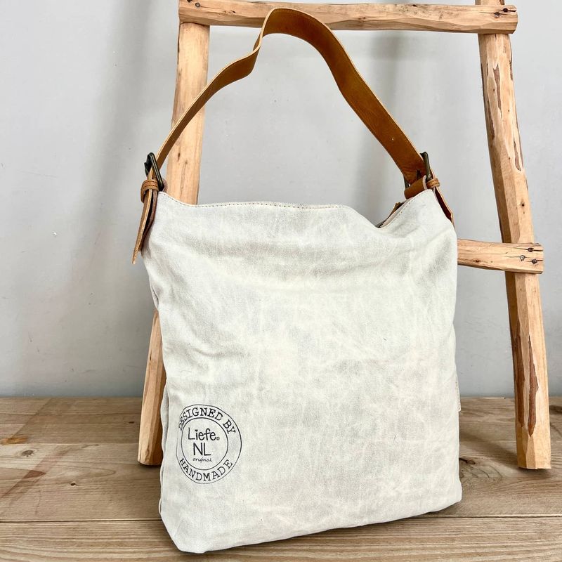 Bucklebag (Canvas) - Recycled Fabric