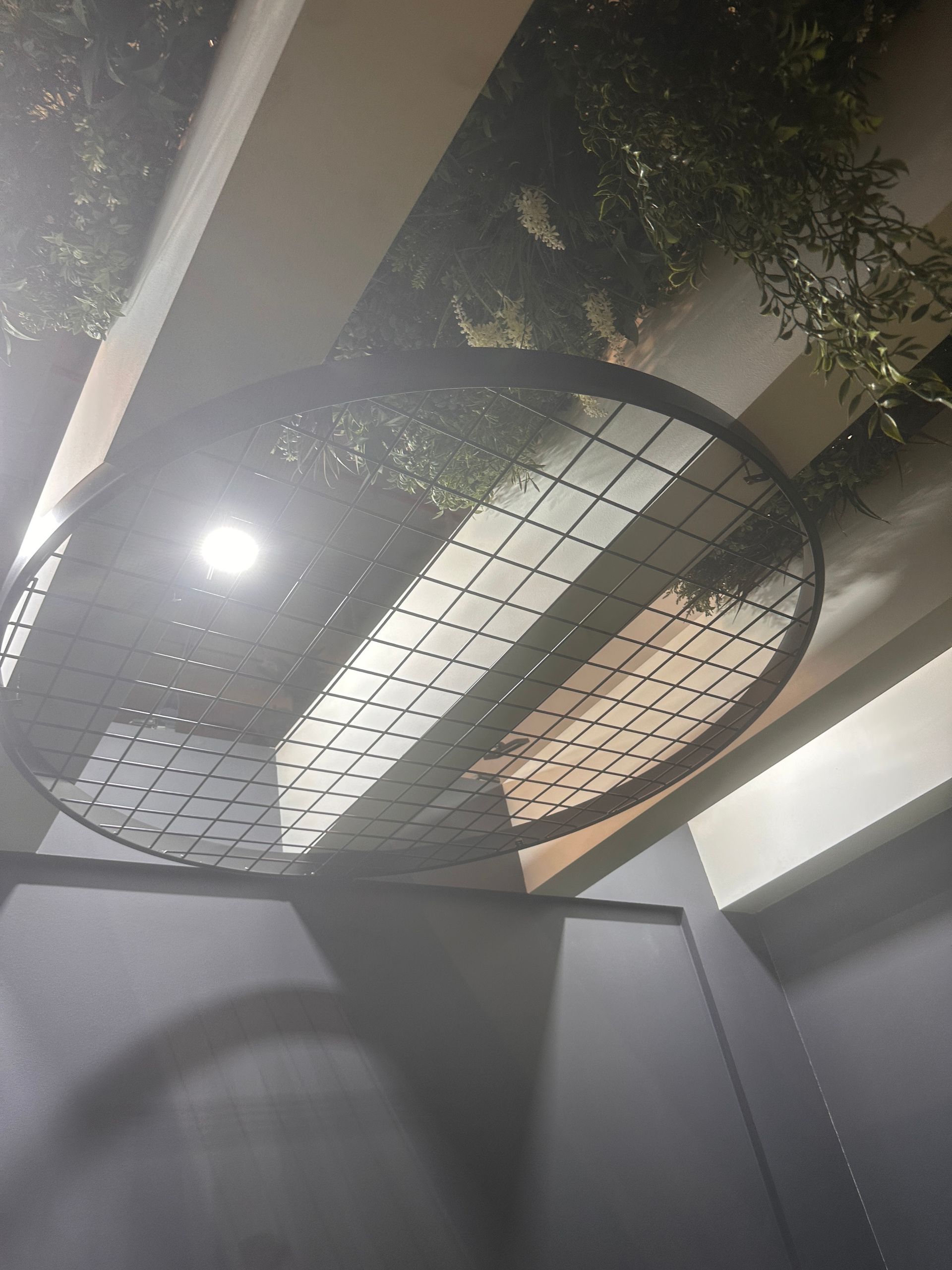 Large Round Floral Hanging Grid – 120cm