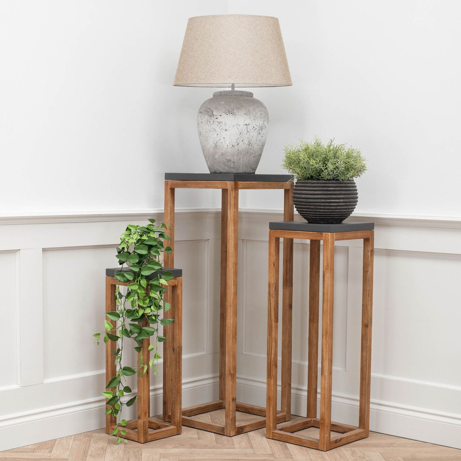 Pedestal Tables – Set of 3