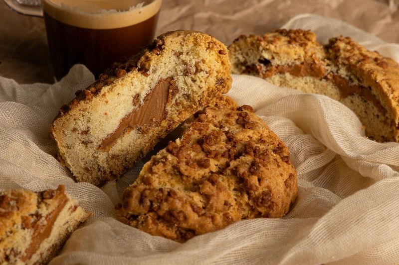 XXL speculoos cookie with or without salted caramel