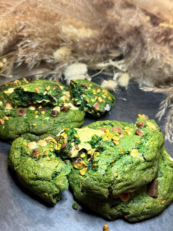 Cookie XXL pistachio and 3 chocolate 