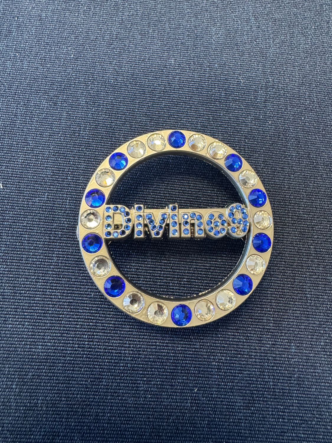 Divine Royal Sapphire Pin (Blue &amp; White)