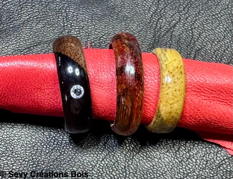 Bagues en bois personnalisée