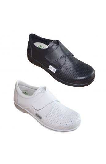 ZAPATO PERFORADO CON VELCRO