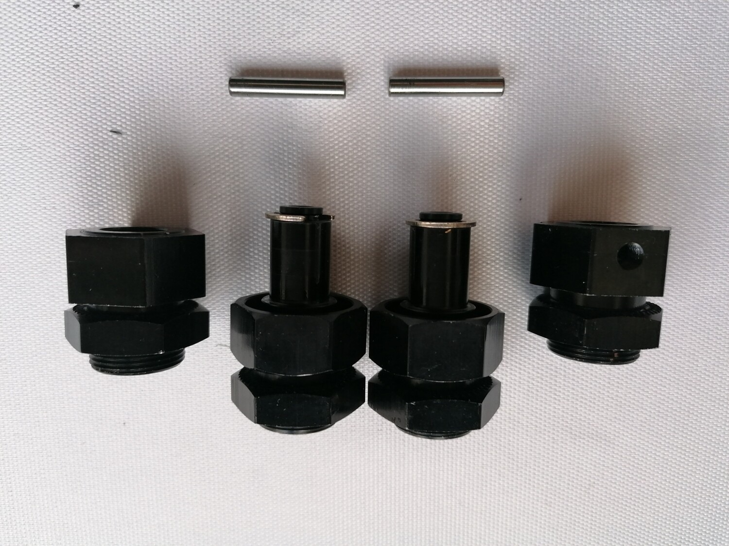 Baja 24mm wheel hex front and rear with wheel nuts black 