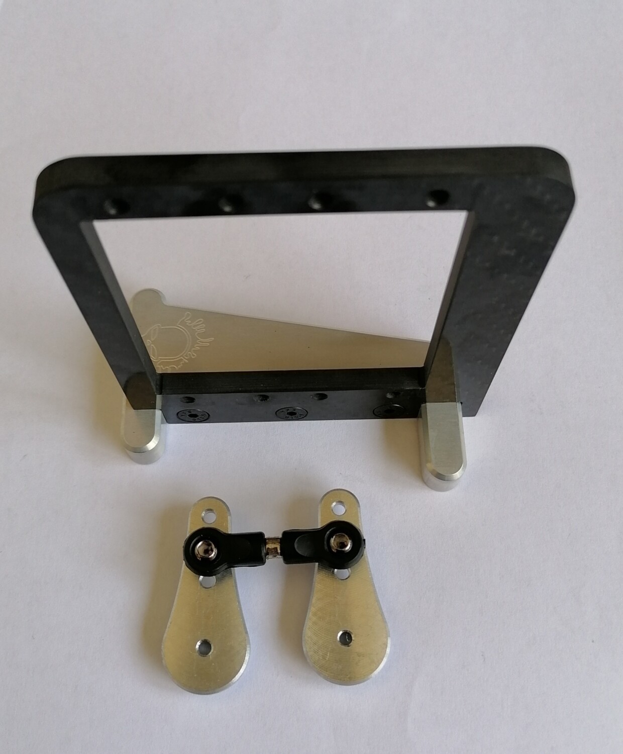 Ccr Losi 5ive B servo tray carbon fibre and 7075