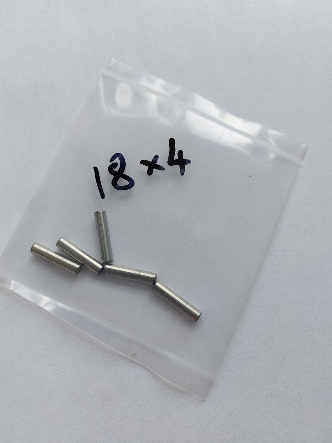 Losi 5ive drive pins 4x18mm (5)
