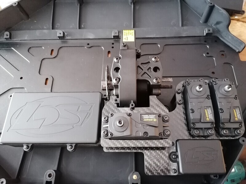 Ccr Losi 5ive T Carbon Fibre twin servo tray v1 and 2.0 no boxes 