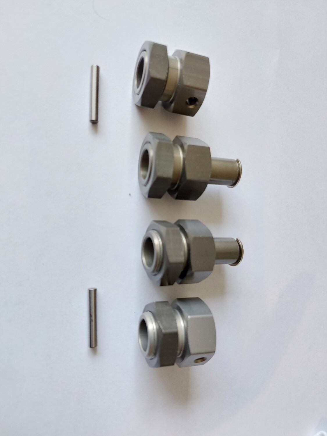 Baja 24mm wheel hex front and rear with wheel nuts