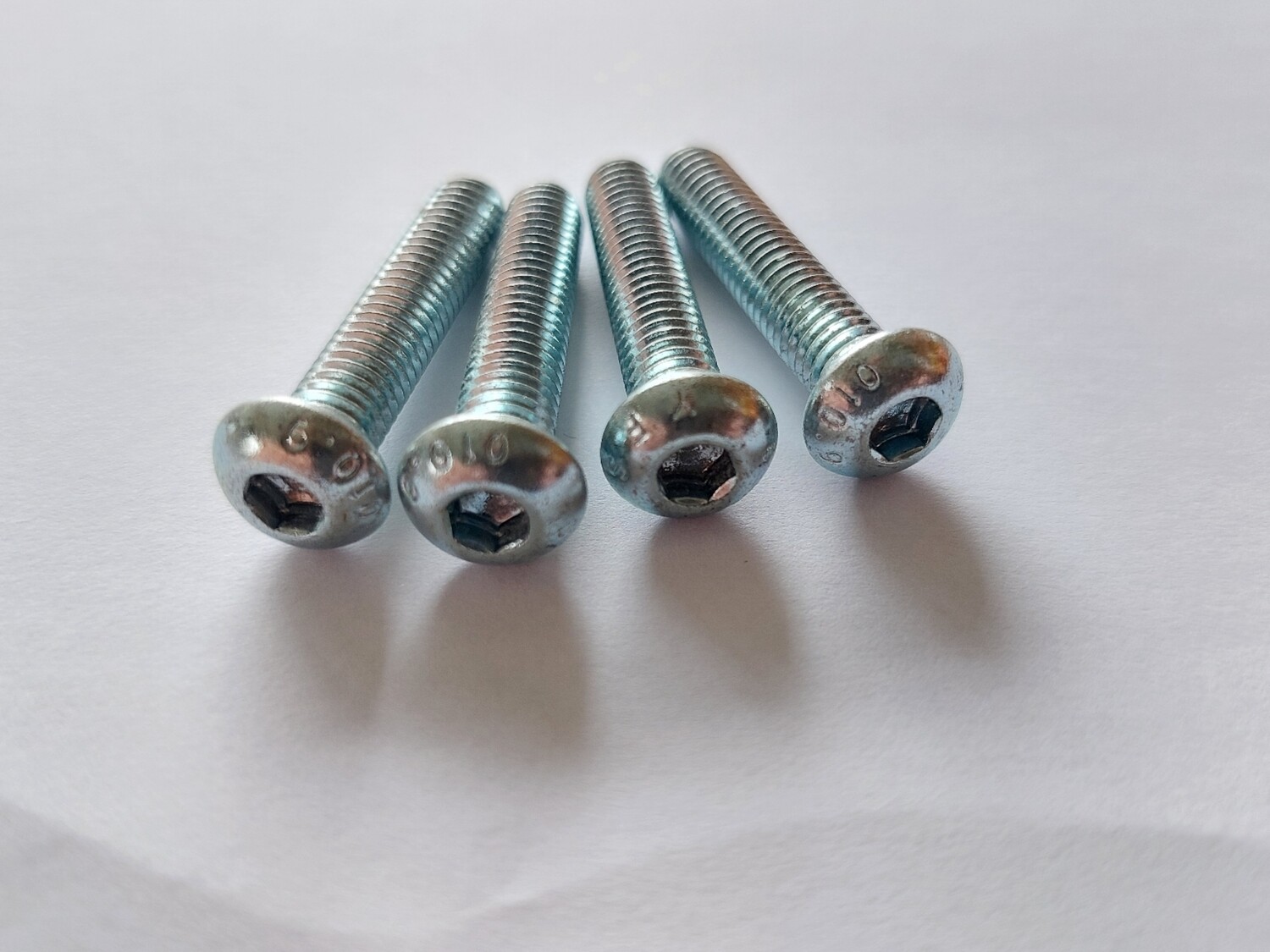 Losi 5ive front arms castor bolts (4)
