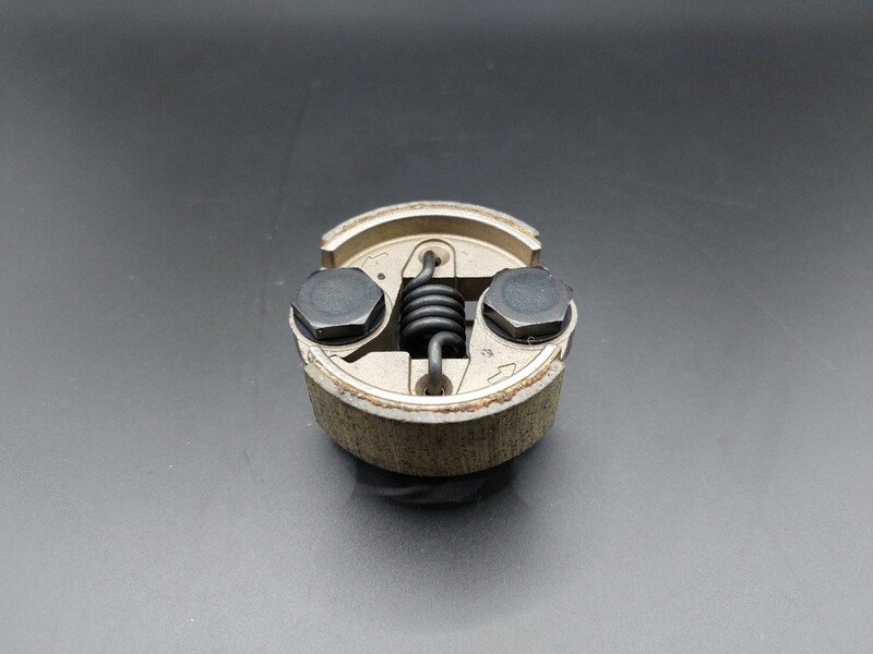 zenoah clutch with bolts and seat
