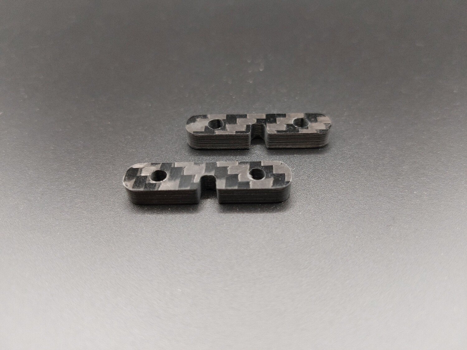 CCR carbon fibre servo spacer / clamp 845 riser  m4 holes