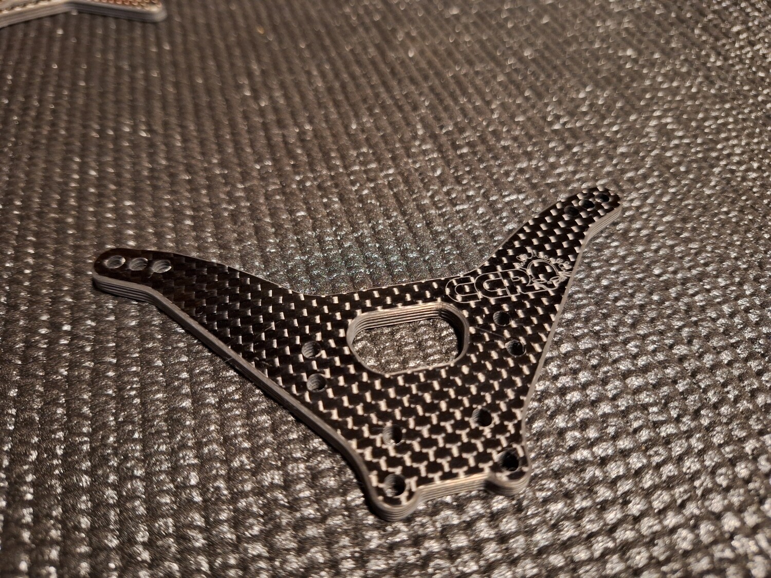 Clearance xray xt2 carbon fibre rear shock tower