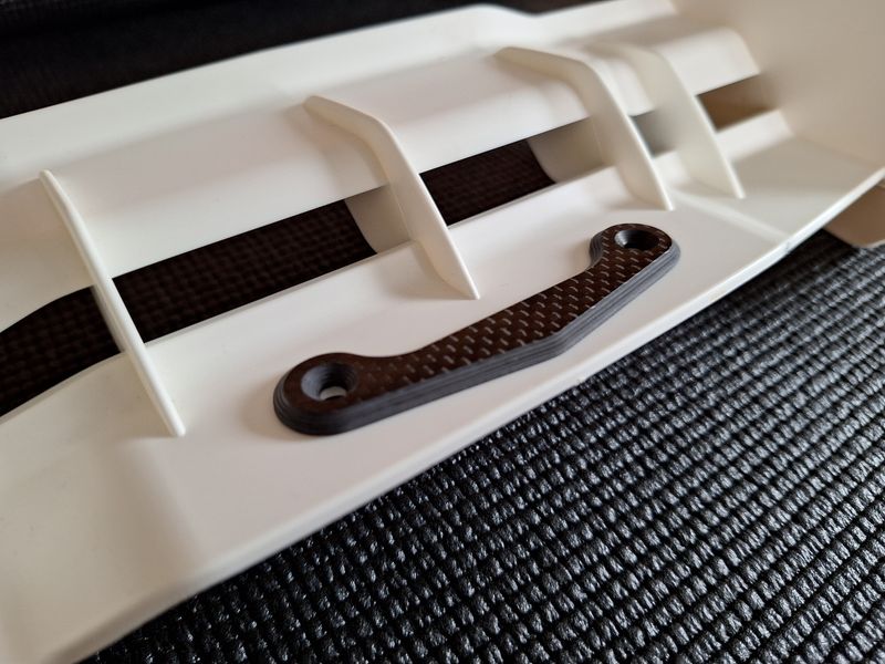 MCD RR5 CARBON FIBER WING WASHER