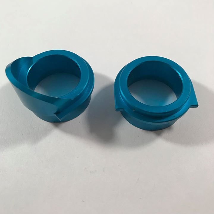 Losi 5ive T rear diff bearing holder blue lightweight