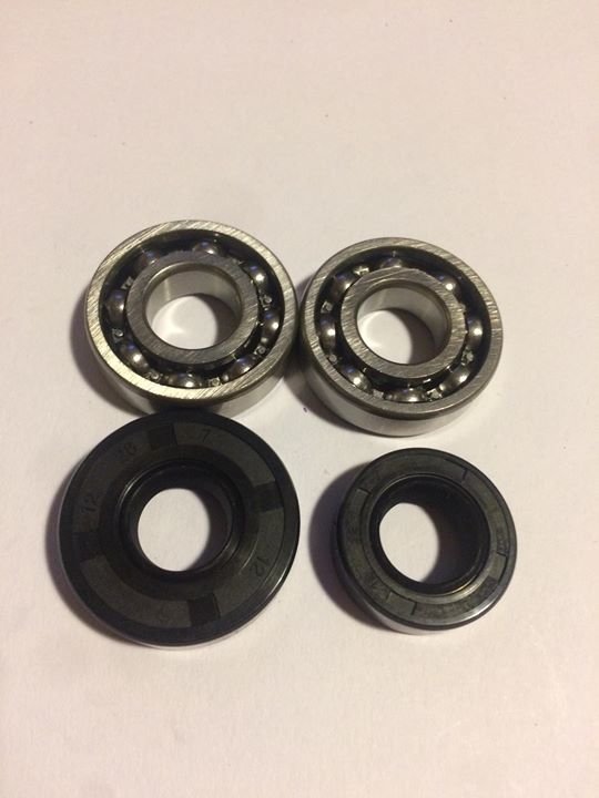 Crank case bearings and seals zenoah g320