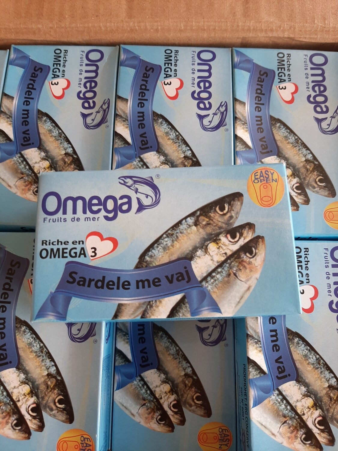 Sardele peshku në vaj vegjetal