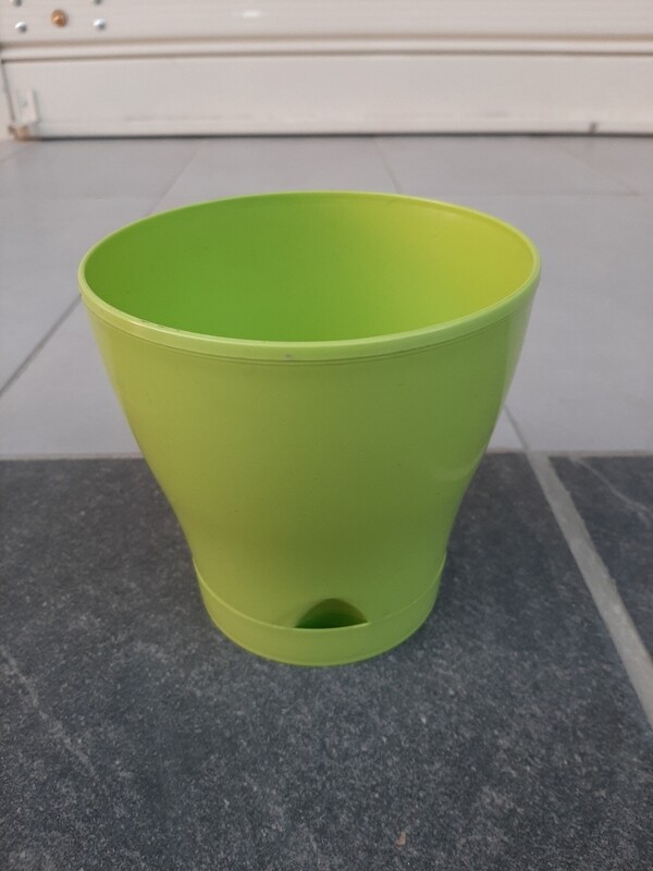 Vazo lulesh + pjata 14x14cm 1.4 litër