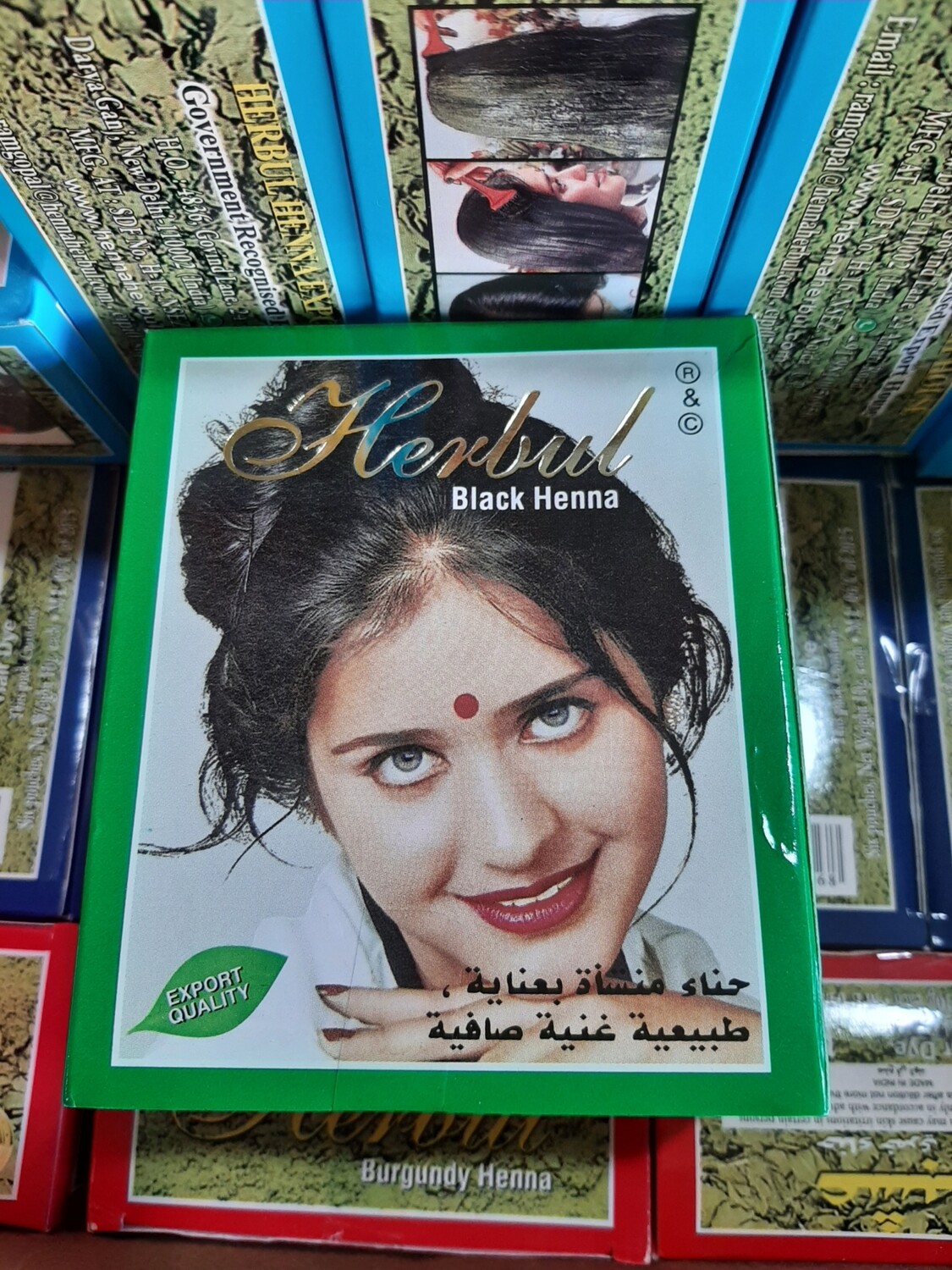 Bojë flokësh Këna e zezë