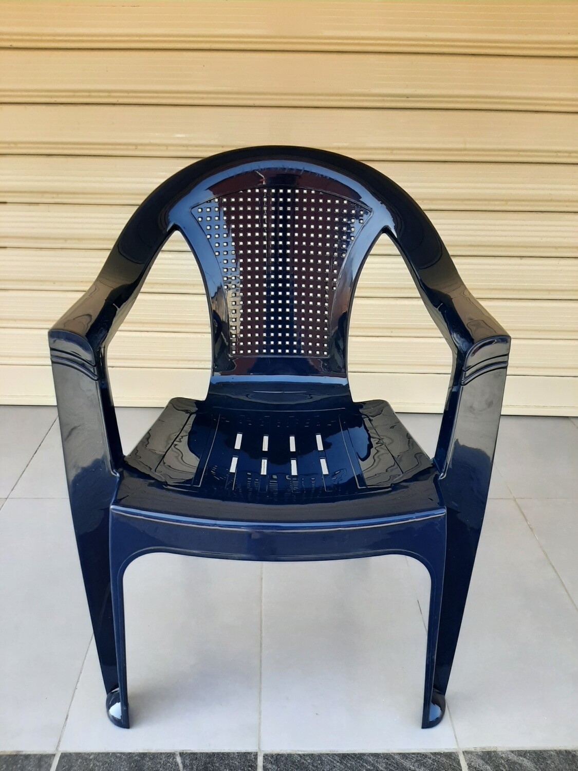 Karrige me krahë 85x60 cm