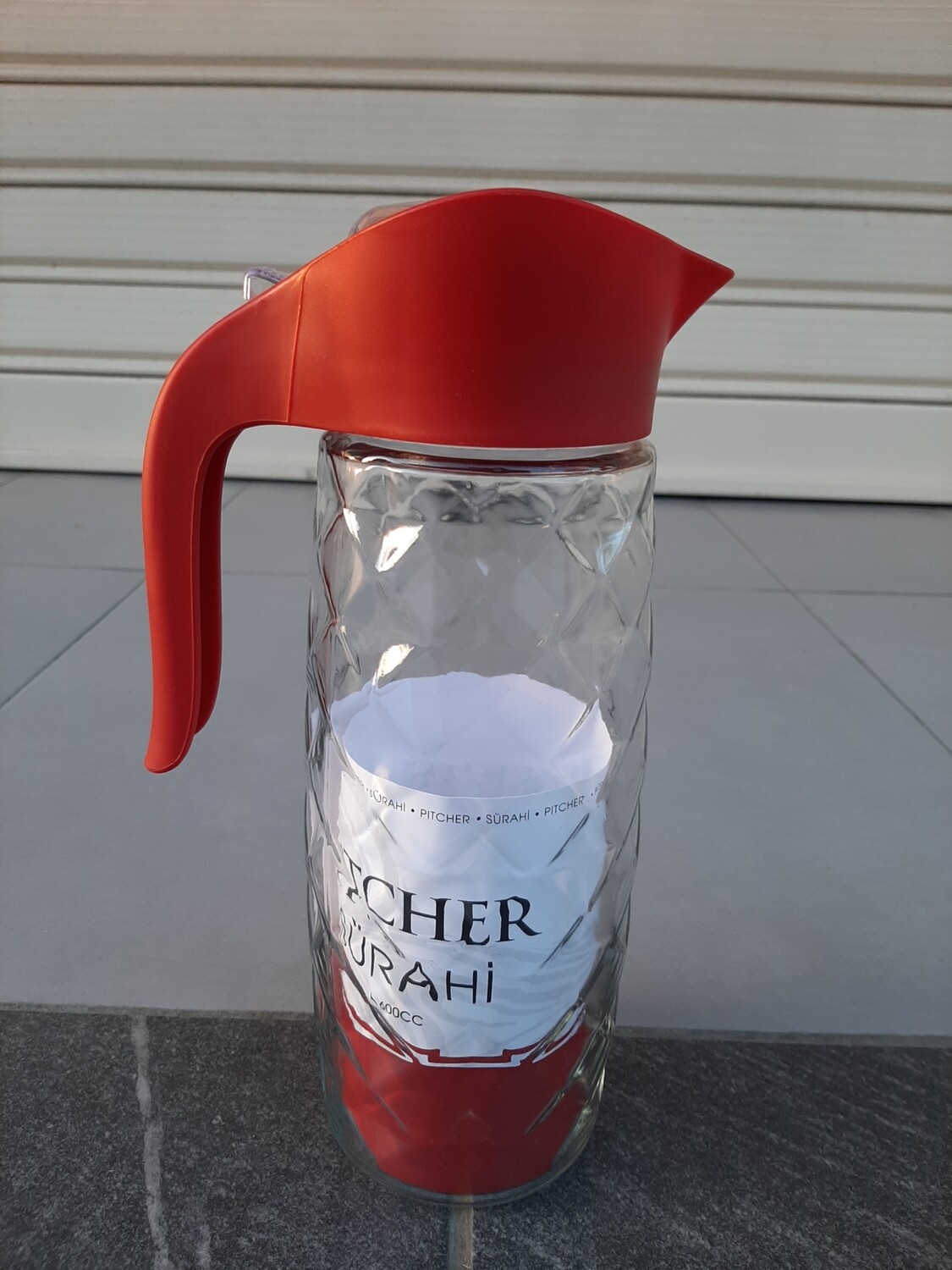 Kanë uji 1.6 litër