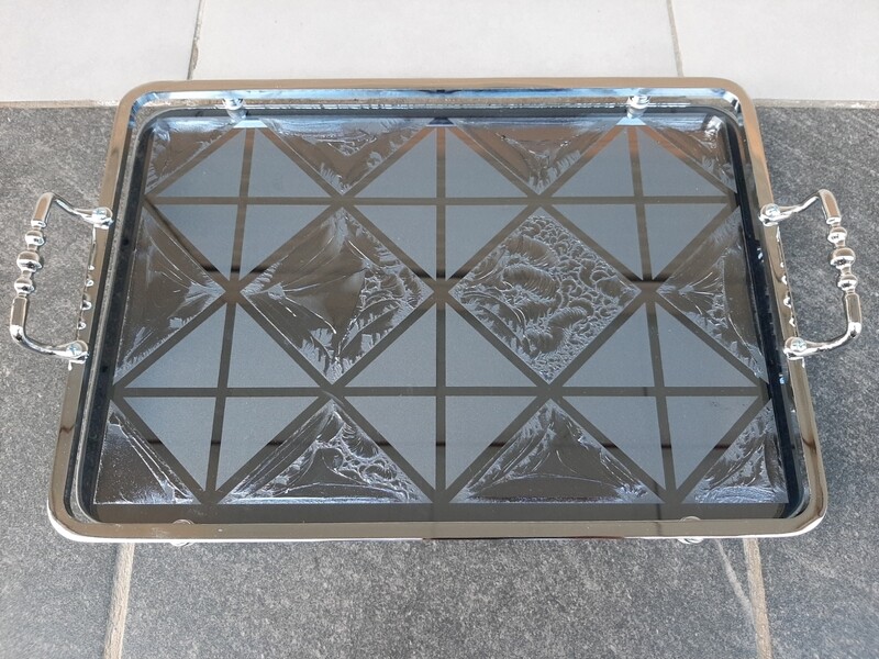 Tabaka xhami 39x25cm